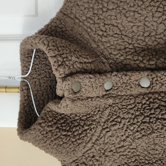 Women's Green Sherpa Sweater, Aerie Medium - Picture 2 of 7